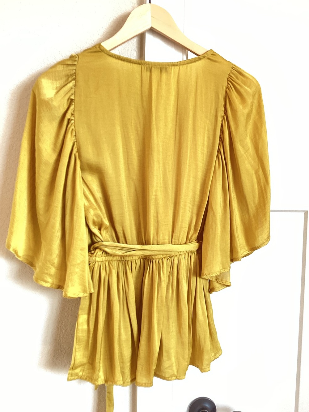 L Love Silky Short Sleeve V-Neck Blouse Tie Waist Faux Wrap New Golden Yellow - Picture 6 of 9
